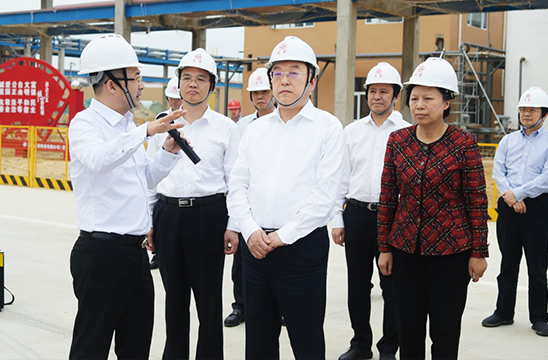 唐登杰，现任第二十届中央委员，山西省委书记、省人大常委会主任、省军区党委第一书记、省委金融委员会主任